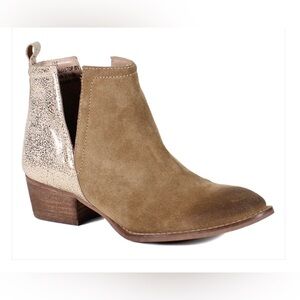 Diba True | Stop By Bootie